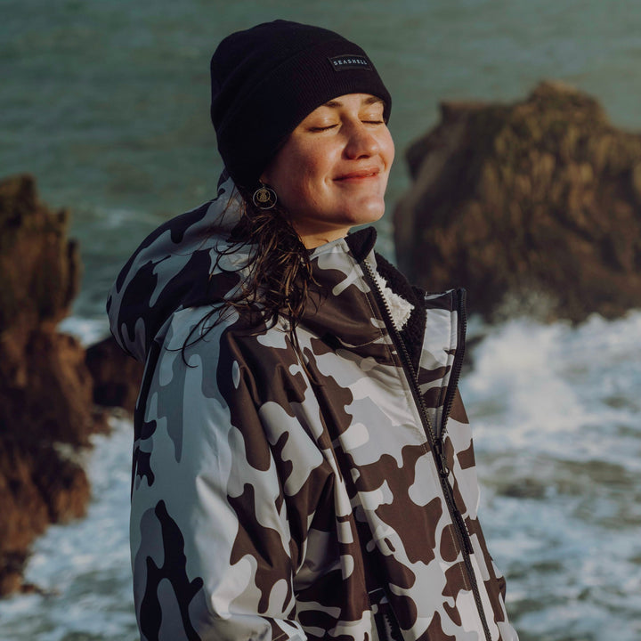 Seashell Changing Robe - Best Changing Robe Alternative - 100% waterprrof and windproof - made from 100% recycled materials