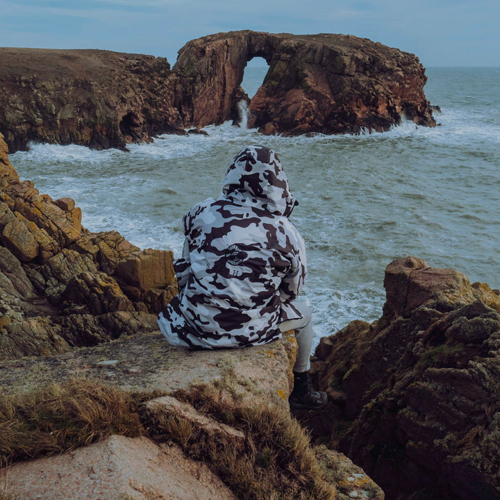 Seashell Changing Robe - Best Changing Robe Alternative - 100% waterprrof and windproof - made from 100% recycled materials