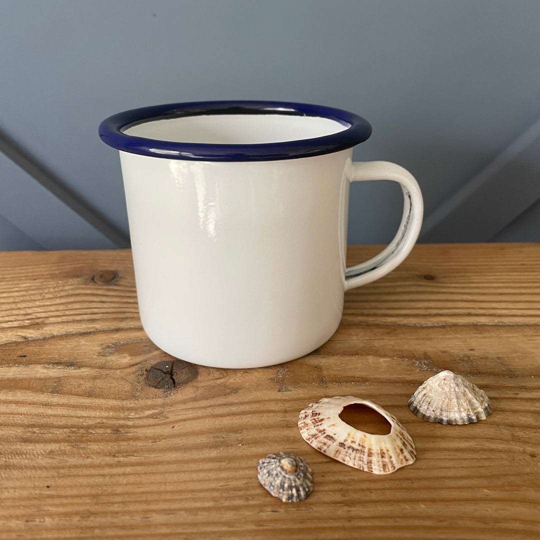 Wild swimmer male enamel mug