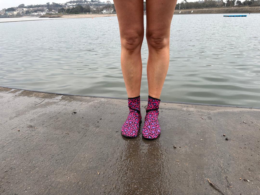 YULEX EasyOff™ Swimming Socks; Cold Cold Heart