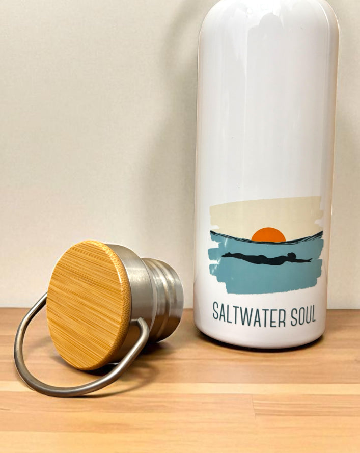 Saltwater Soul Metal Water Bottle – 500ml Stainless Steel Insulated Flask with Silhouette Swimmer &amp; Sun Sea Design