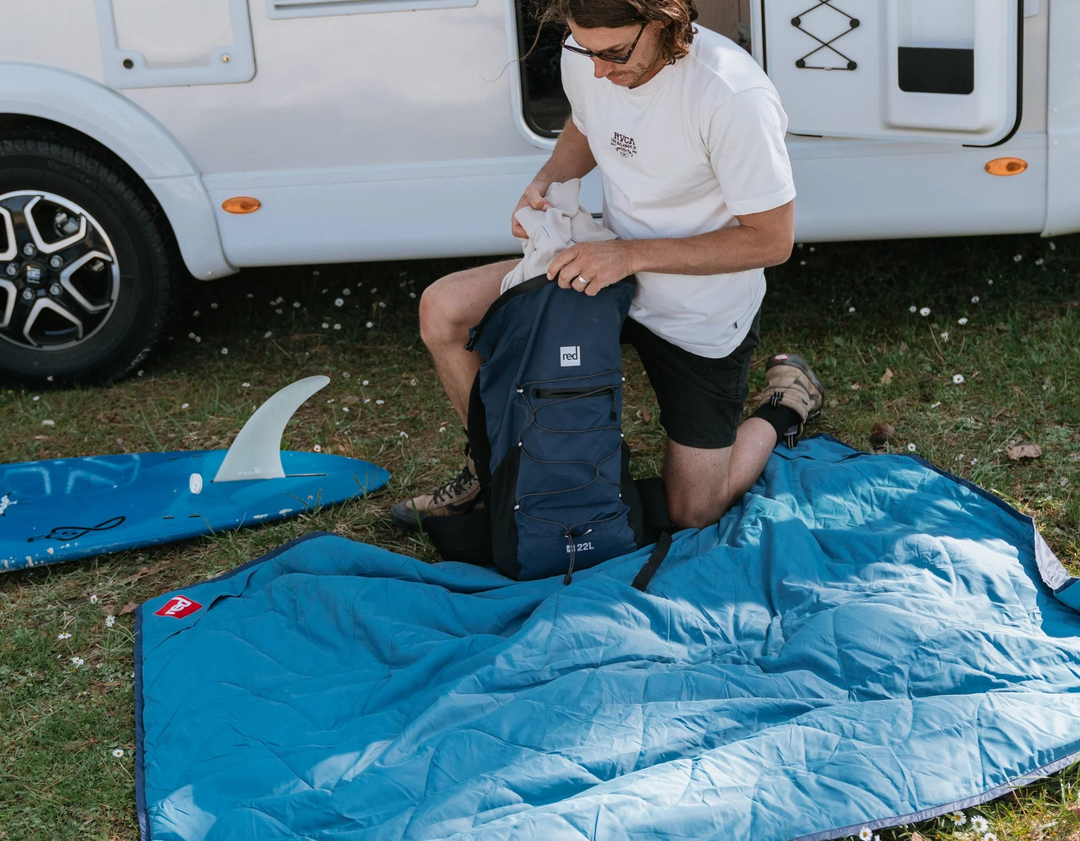 Quilted Lightweight Water-Resistant Adventure Blanket - Ocean Blue