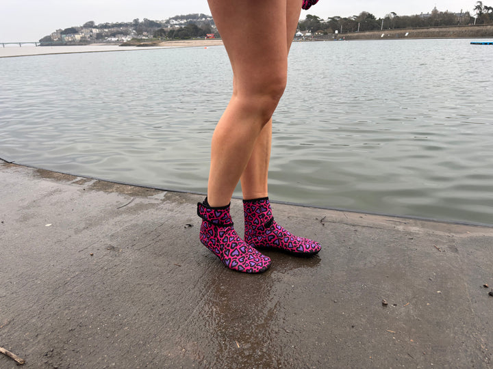 YULEX EasyOff™ Swimming Socks; Cold Cold Heart