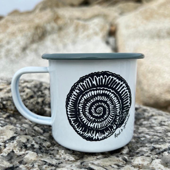 Ammonite brooch and mug gift set