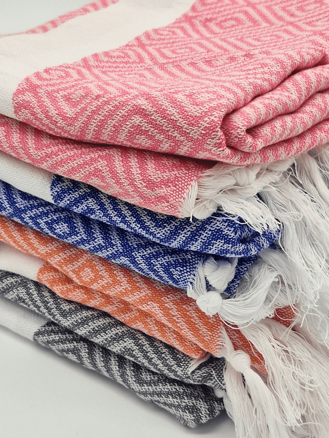 Lightweight, 100% cotton hammam towels in 4 colours