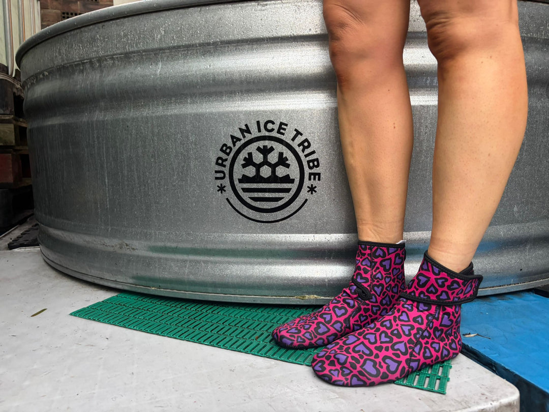 YULEX EasyOff™ Swimming Socks; Cold Cold Heart