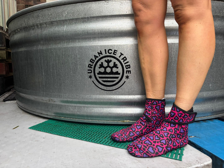 YULEX EasyOff™ Swimming Socks; Cold Cold Heart
