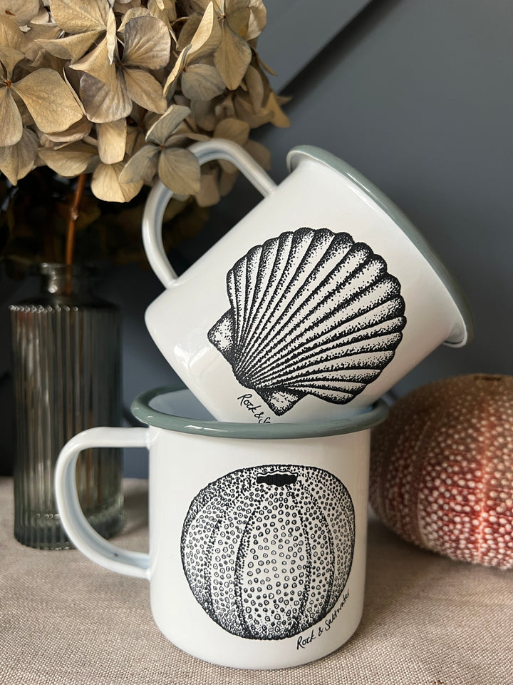 Pilgrim shell enamel mug