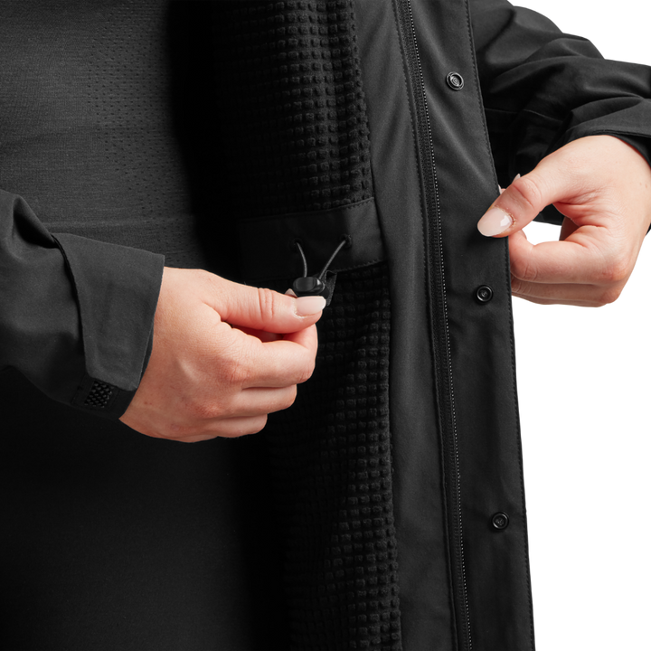 Women's Pursuit Waterproof Lightweight Changing Robe Jacket - Obsidian Black
