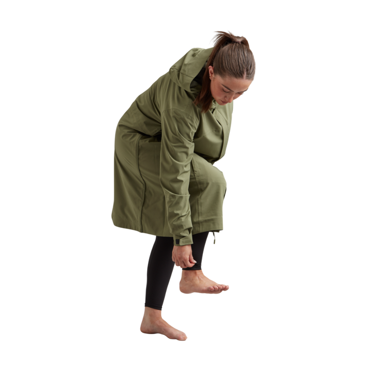 Women's Pursuit Waterproof Lightweight Changing Robe Jacket - Olive Green