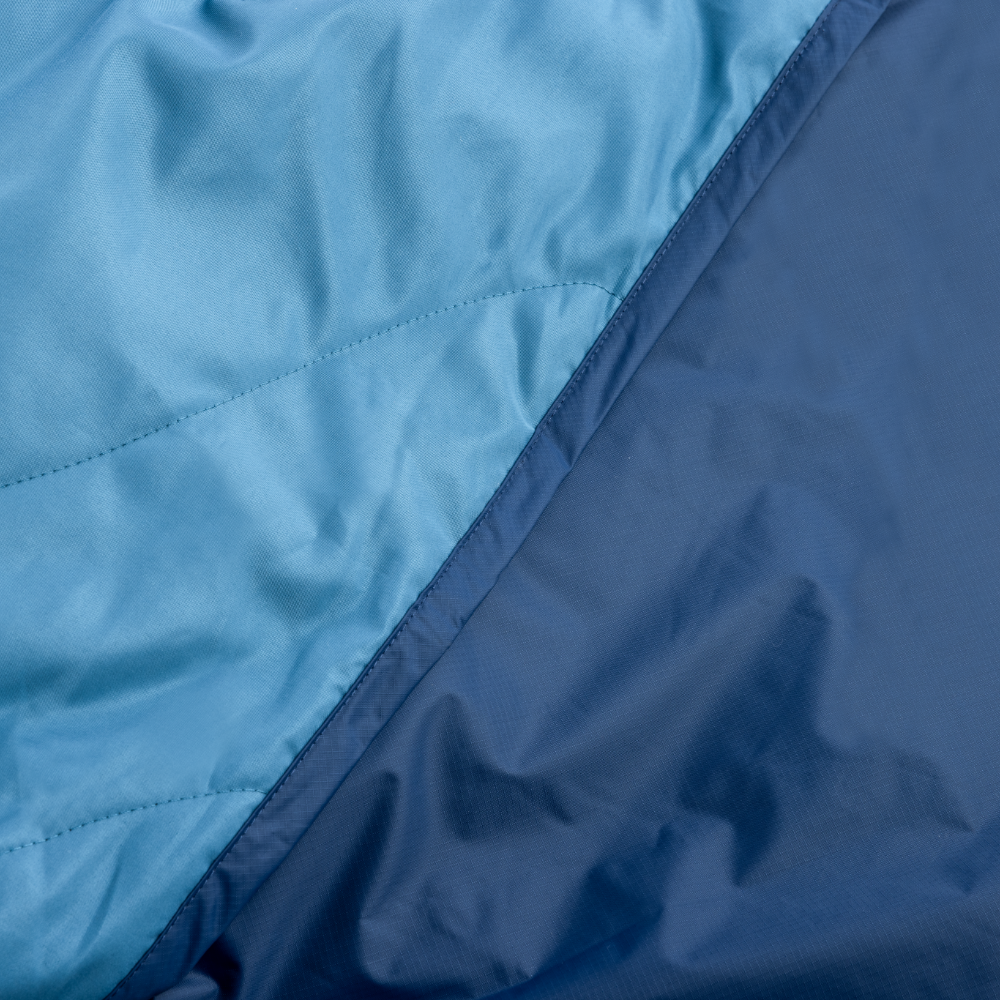 Quilted Lightweight Water-Resistant Adventure Blanket - Ocean Blue
