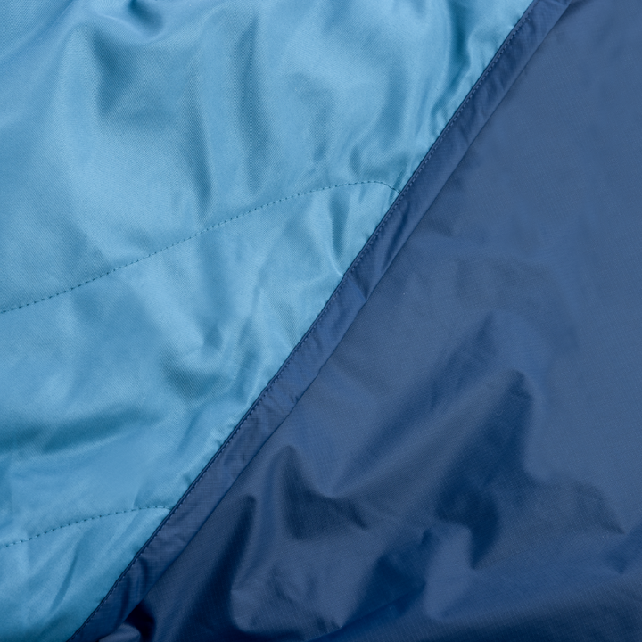 Quilted Lightweight Water-Resistant Adventure Blanket - Ocean Blue