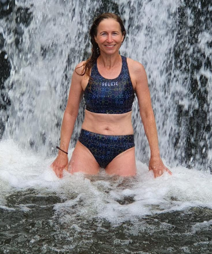 SELKIE TOKYO BIKINI PANT IN MIDNIGHT BLUE BUBBLE PRINT