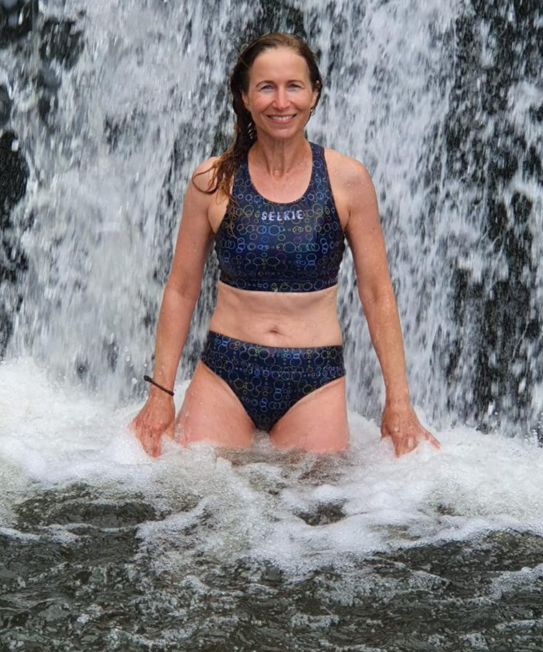 SELKIE TOKYO BIKINI TOP IN MIDNIGHT BLUE BUBBLE PRINT