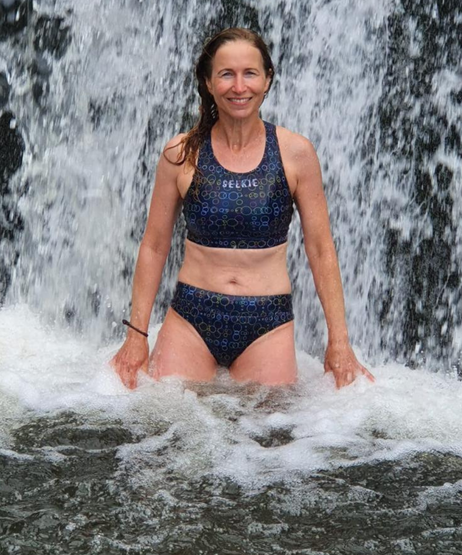 TOKYO BIKINI TOP IN MIDNIGHT BLUE BUBBLE PRINT